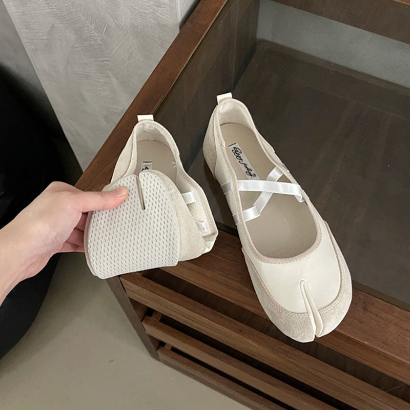 Twist Ballet Flats image 1