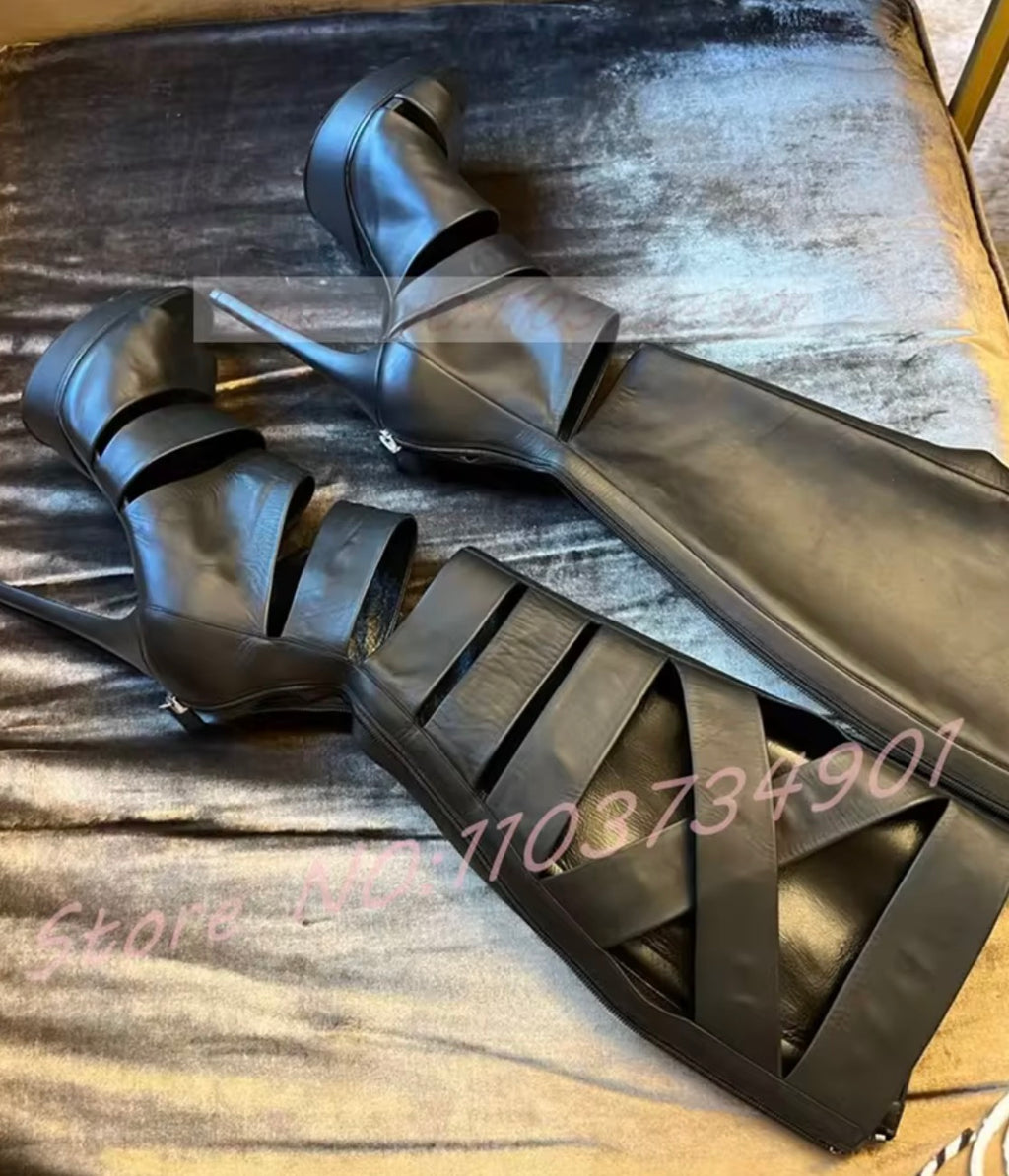 Dominatrix Knee-High Heels image 4